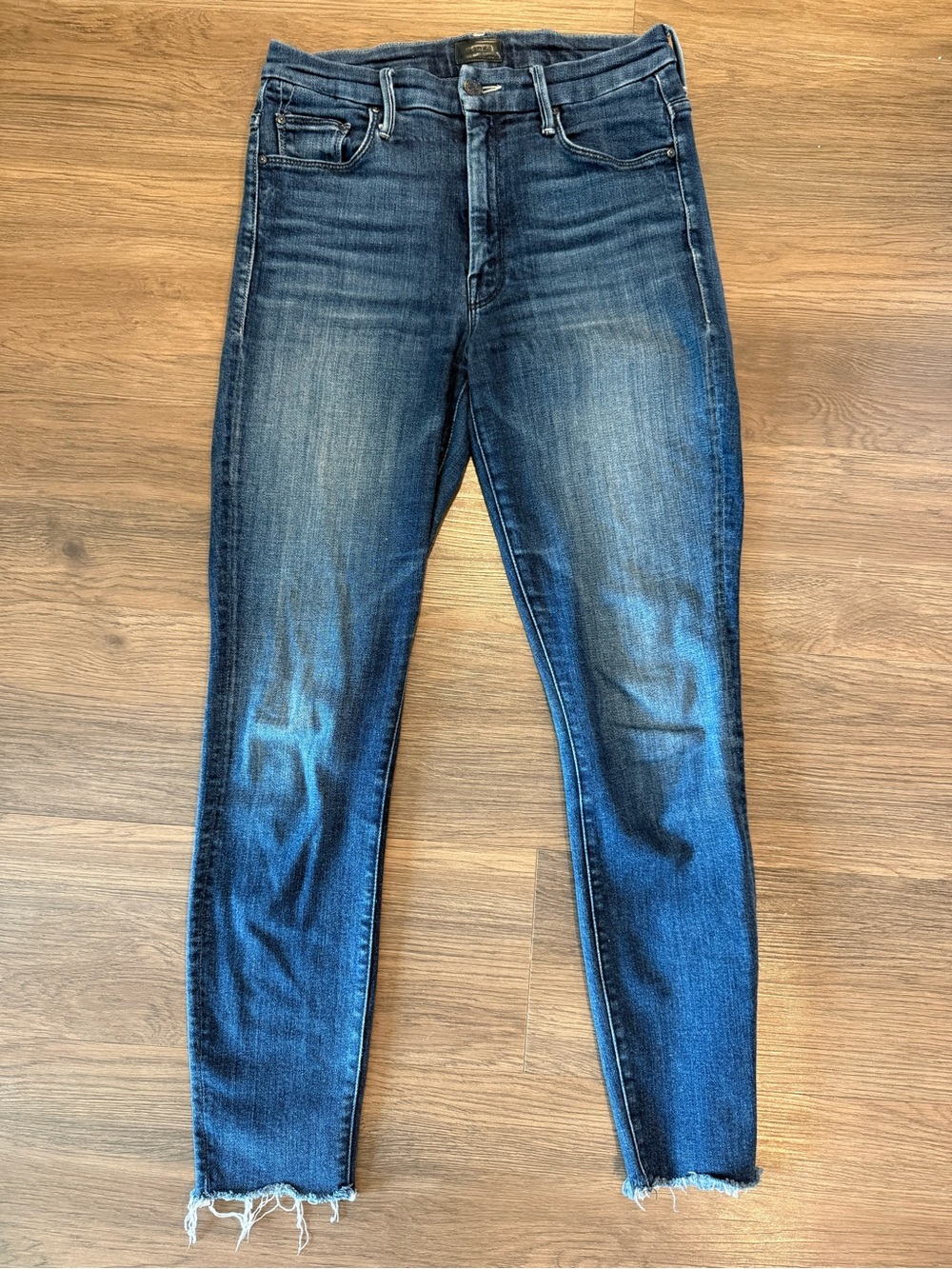 Mother Denim High Waisted Looker Ankle Fray size 28